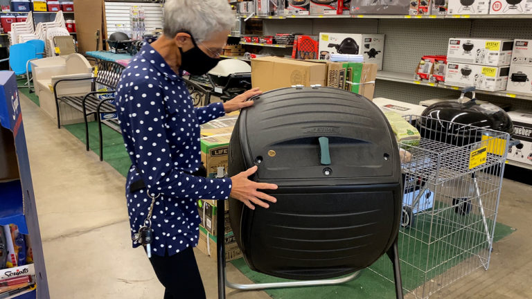 Compost tumbler